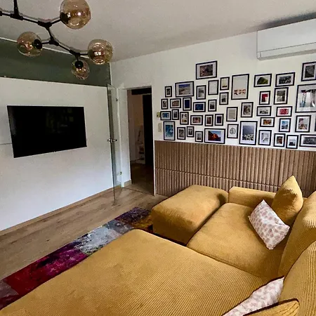 Geraeumiges No 3 In * Fulda