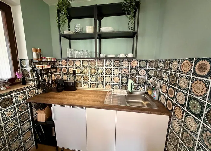 Geraeumiges No 3 In Διαμέρισμα